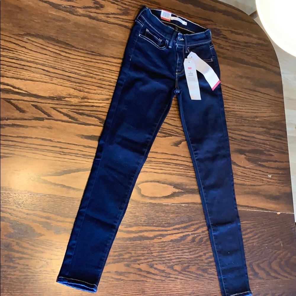 levi’s jeans never worn!